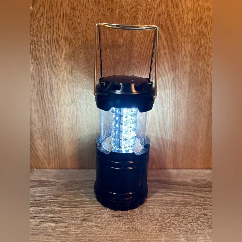 Vont 250 Lumen LED Lantern Compact Pop-Up Portable Collapsible Camping